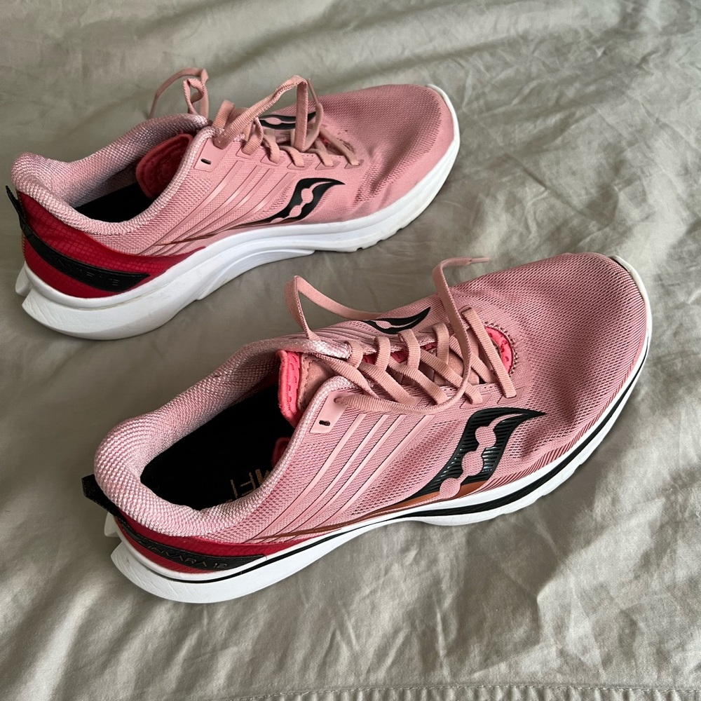 Saucony Women's Pink and Black Athletic Shoes